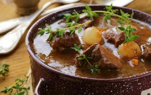 daging sapi bourguignon daging sapi bourguignon